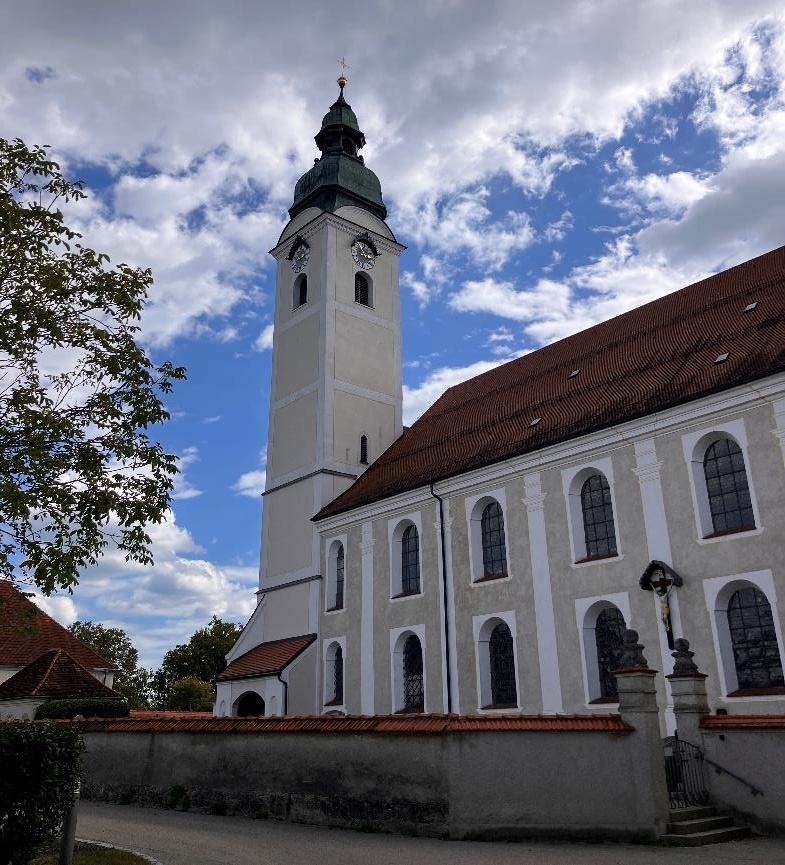 Patrozinium St. Michael Attel mit Weißwurst-Frühstück